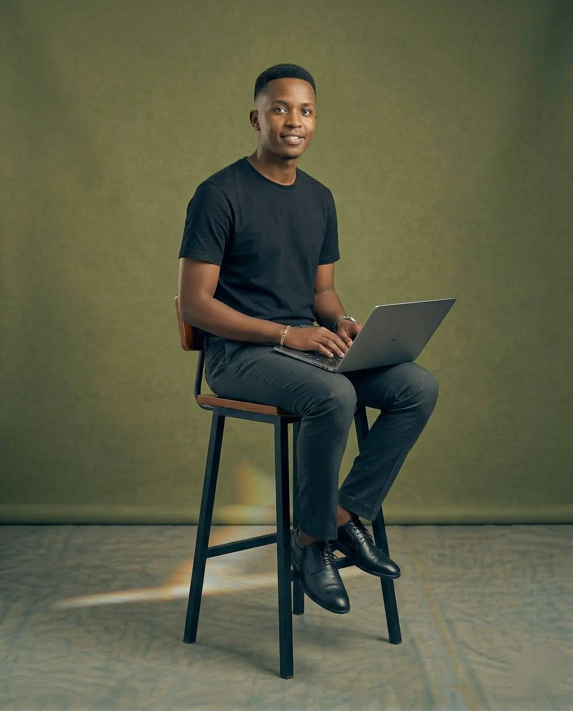 Joseph M. - Live Chat Agent