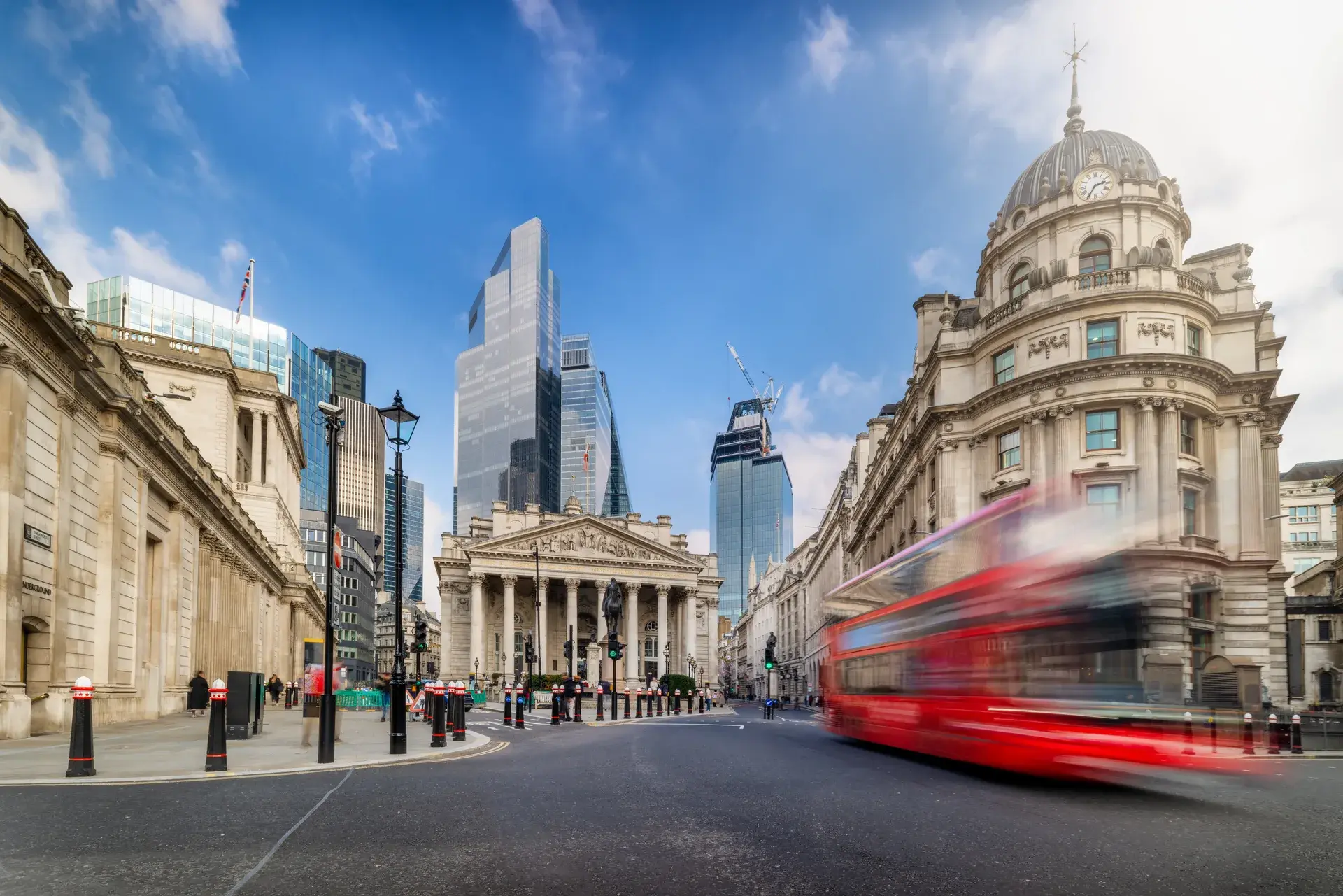 Fintech Outsourcing: A Compliance-First Guide for UK Neobanks and Payment Companies